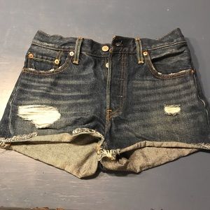 Like new size 25 Levi 501 shorts